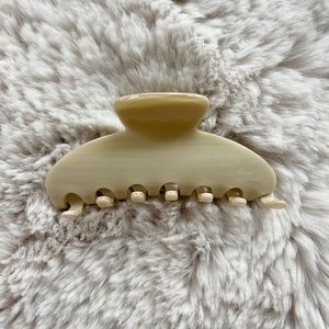 Emi Jay Big Effing Clip in Buttercream